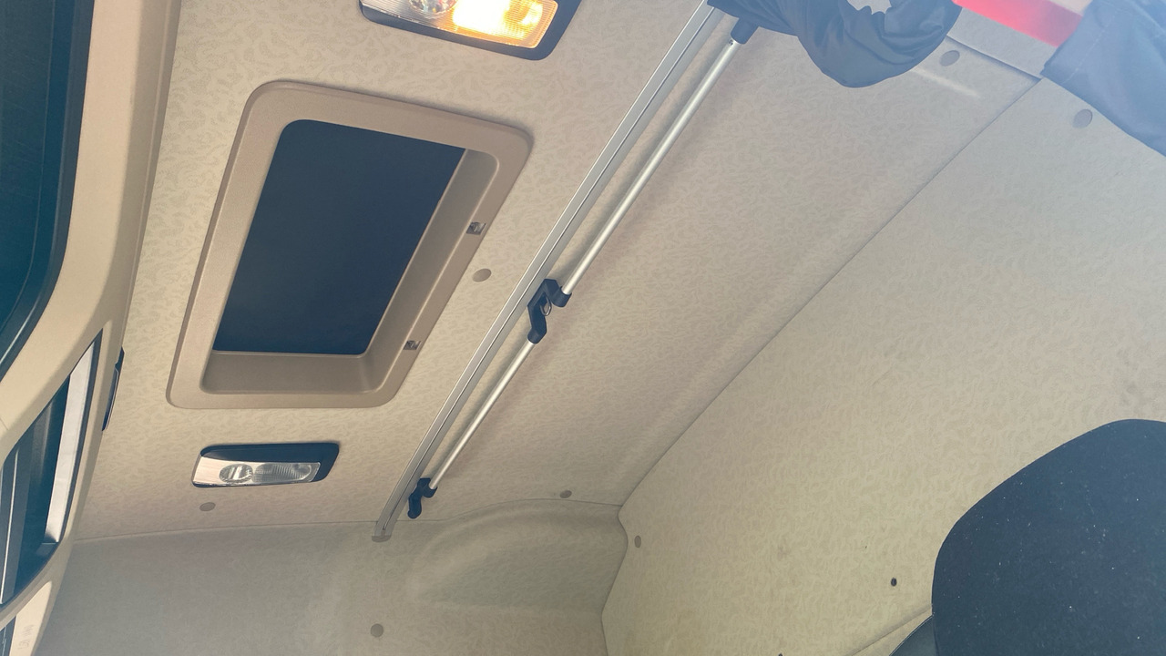 شاحنة جرار MERCEDES-BENZ ACTROS  2545: صور 15