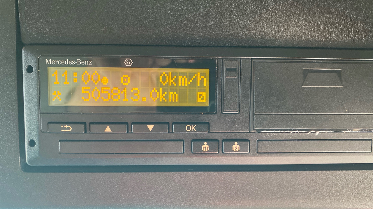 شاحنة جرار MERCEDES-BENZ ACTROS  2545: صور 9