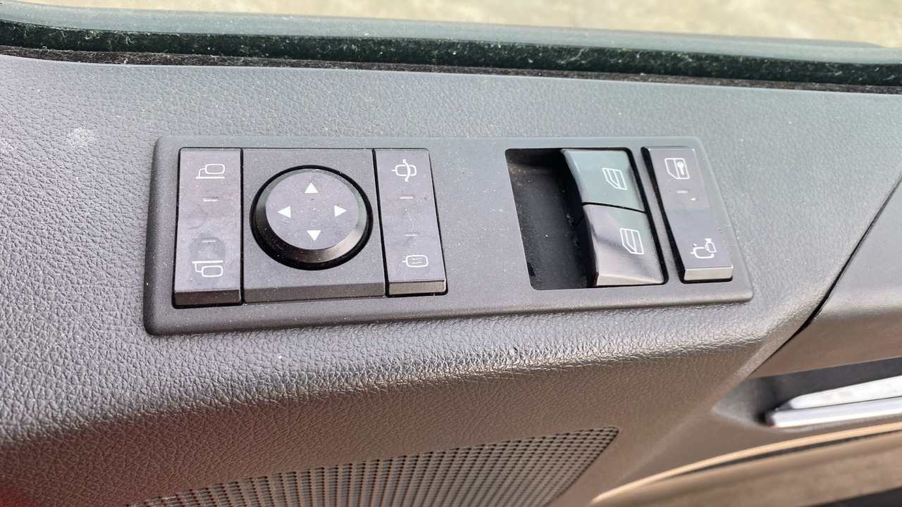 شاحنة جرار MERCEDES-BENZ ACTROS  2545: صور 17