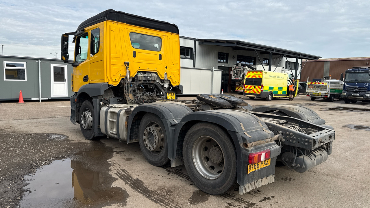 MERCEDES-BENZ ACTROS - شاحنة جرار: صور 3 MERCEDES-BENZ ACTROS - شاحنة جرار: صور 3