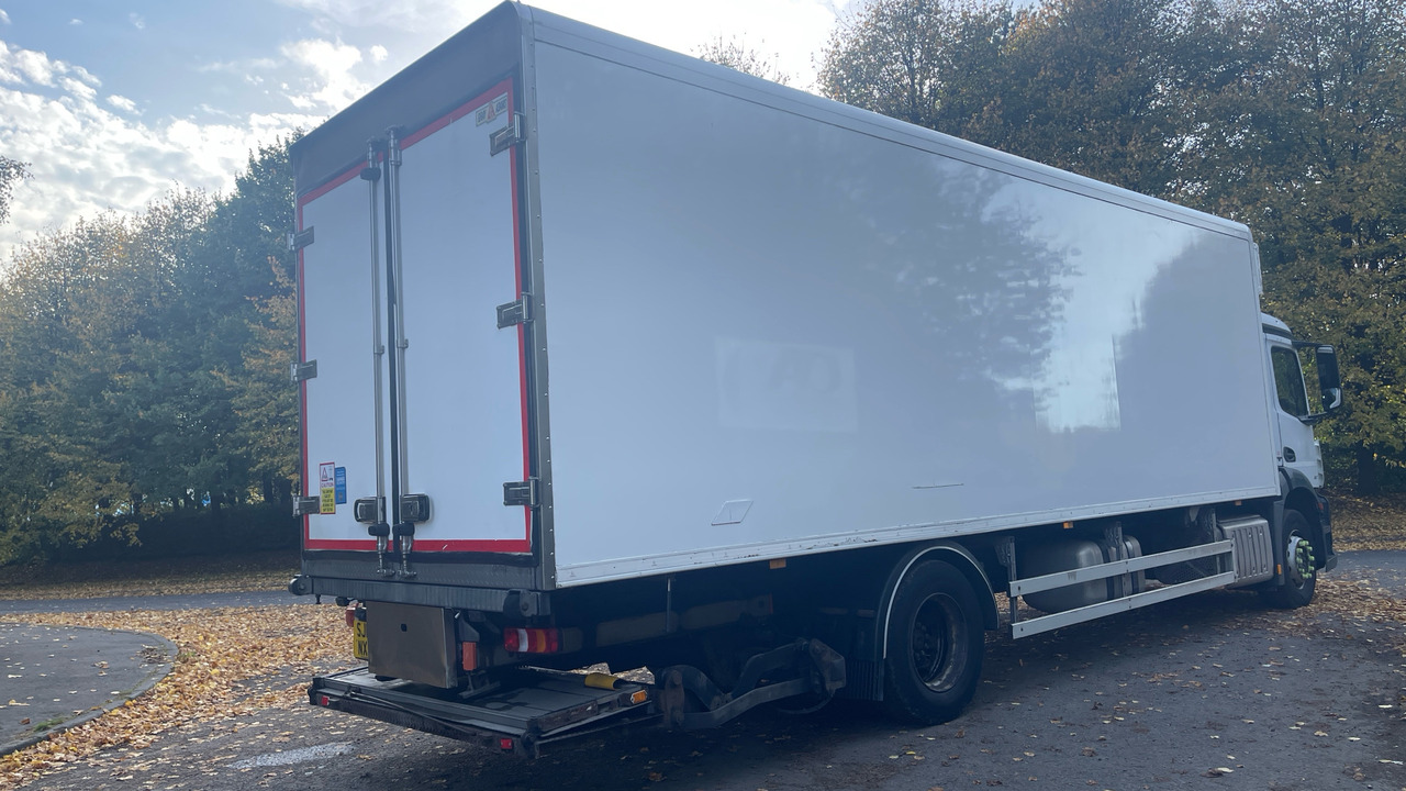 Mercedes-Benz Antos 1827 - مبردة شاحنة: صور 4 Mercedes-Benz Antos 1827 - مبردة شاحنة: صور 4