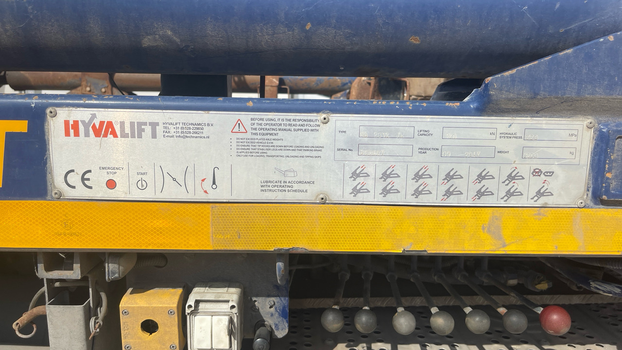 شاحنات قابلة للفك شاحنة Mercedes-Benz Arocs 1824: صور 14