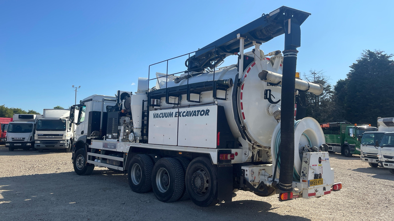 Mercedes-Benz Arocs 3243 - فراغ شاحنة: صور 3 Mercedes-Benz Arocs 3243 - فراغ شاحنة: صور 3