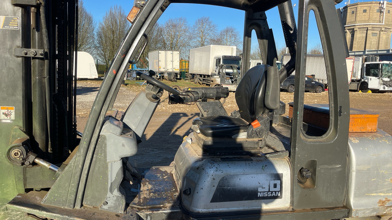 NISSAN YG1D2A300 - رافعة شوكية ديزل: صور 5 NISSAN YG1D2A300 - رافعة شوكية ديزل: صور 5