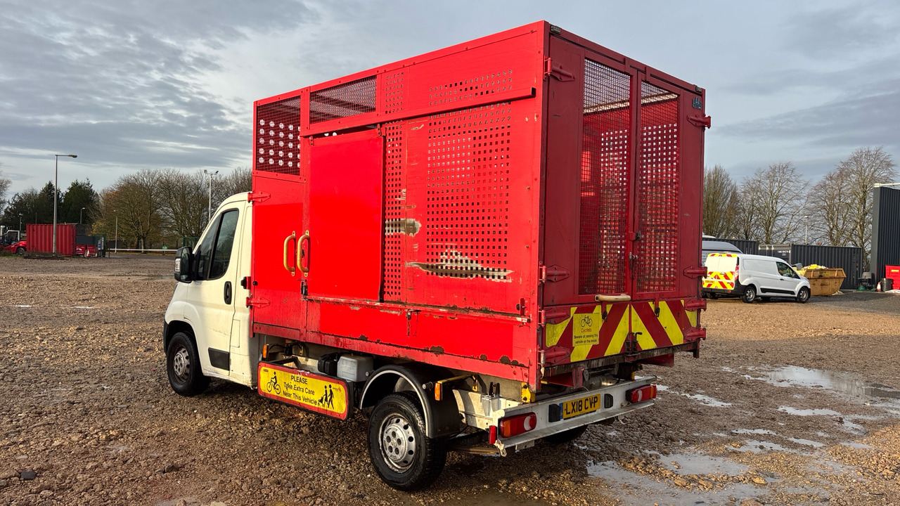 PEUGEOT BOXER 335 2.0 BLUEHDI 130PS - قلاب صغير: صور 3 PEUGEOT BOXER 335 2.0 BLUEHDI 130PS - قلاب صغير: صور 3