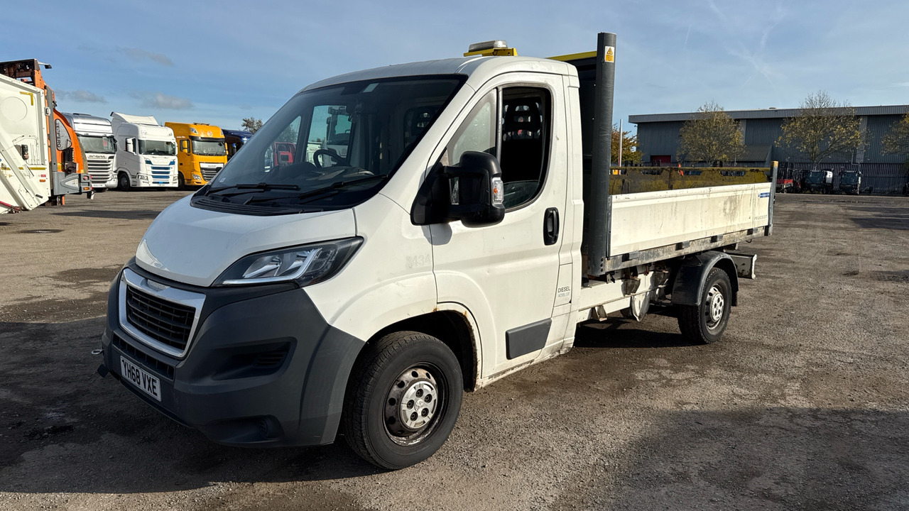 PEUGEOT BOXER 355 2.0 BlueHDi 130ps - قلاب صغير: صور 3 PEUGEOT BOXER 355 2.0 BlueHDi 130ps - قلاب صغير: صور 3