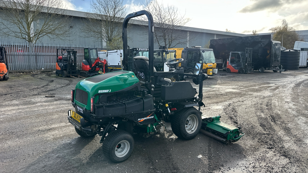 RANSOMES HIGHWAY 3 - جزازة المروج: صور 4 RANSOMES HIGHWAY 3 - جزازة المروج: صور 4