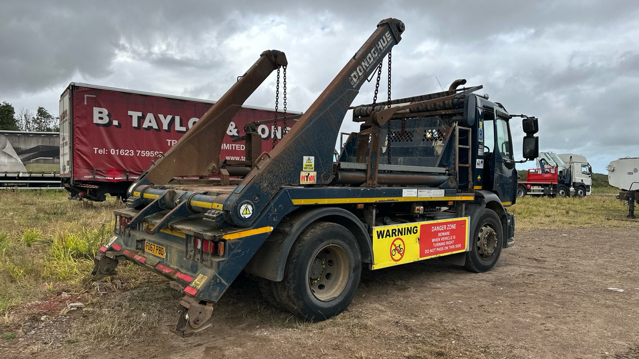RENAULT D 18 - شاحنات قابلة للفك شاحنة: صور 4 RENAULT D 18 - شاحنات قابلة للفك شاحنة: صور 4