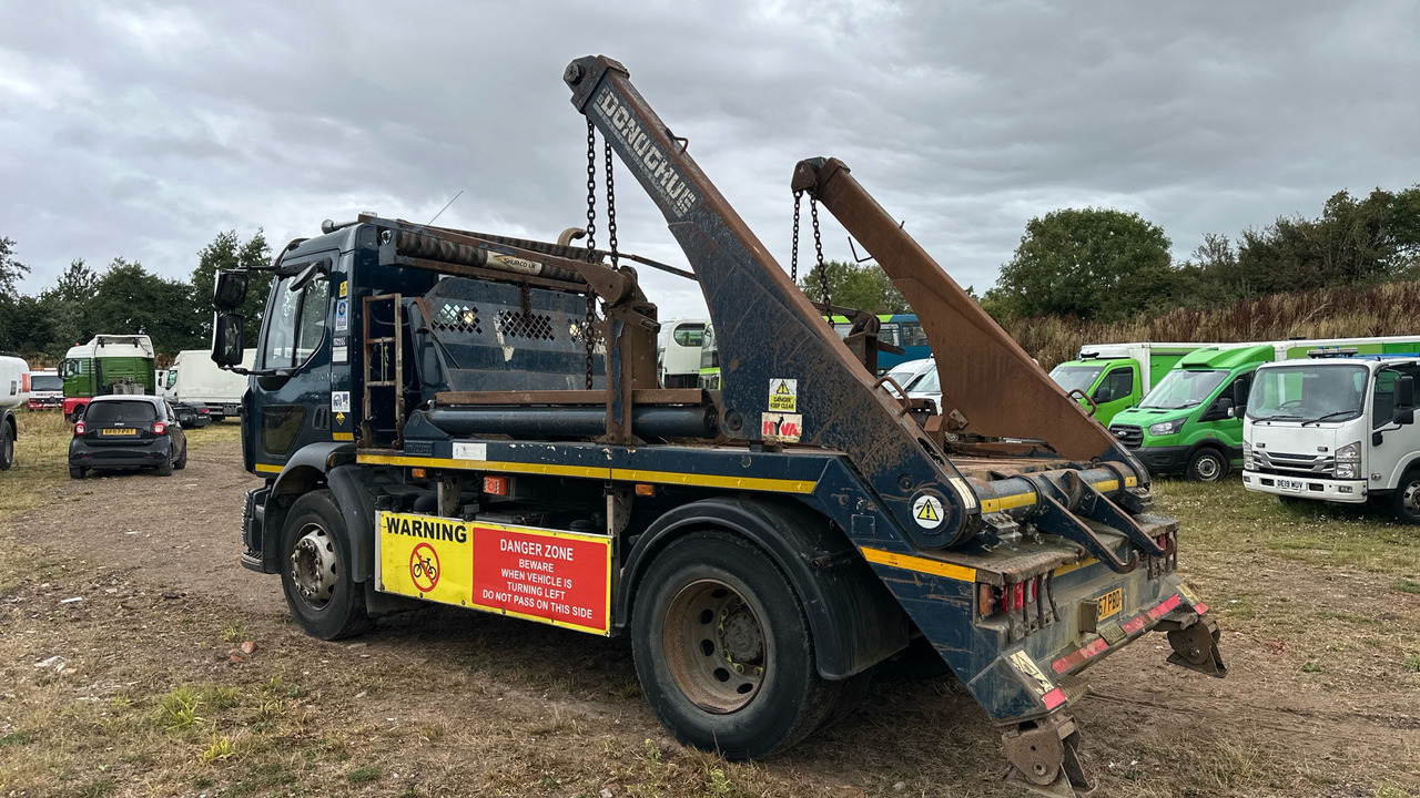 RENAULT D 18 - شاحنات قابلة للفك شاحنة: صور 3 RENAULT D 18 - شاحنات قابلة للفك شاحنة: صور 3