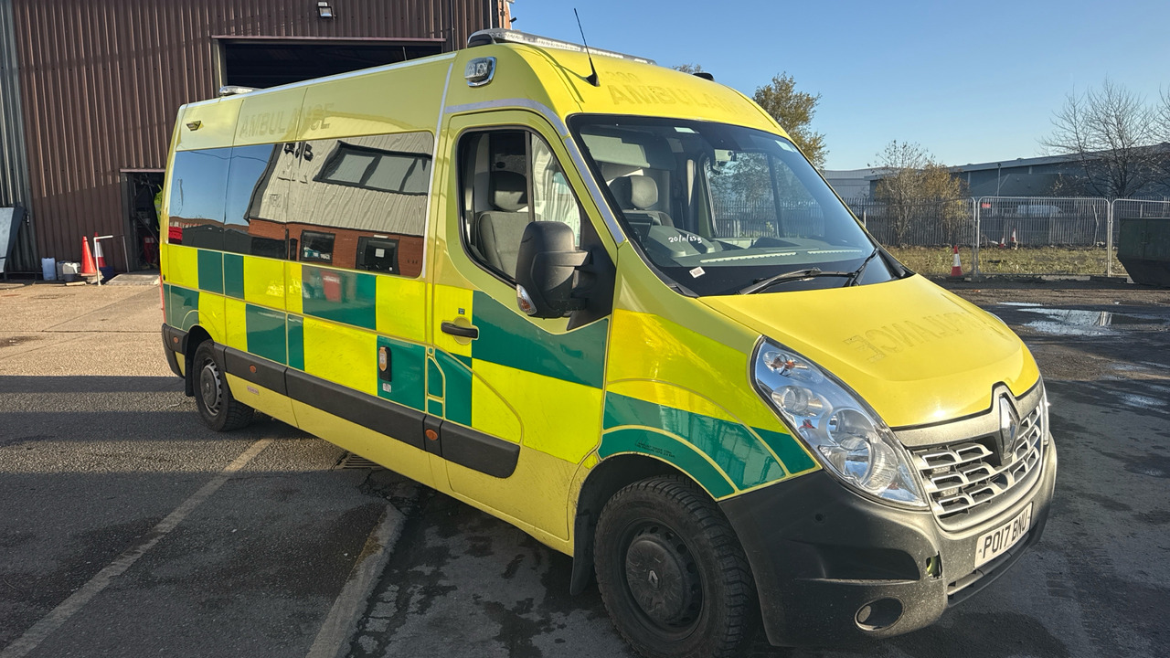 RENAULT MASTER 150.39 - سيارة إسعاف: صور 1 RENAULT MASTER 150.39 - سيارة إسعاف: صور 1
