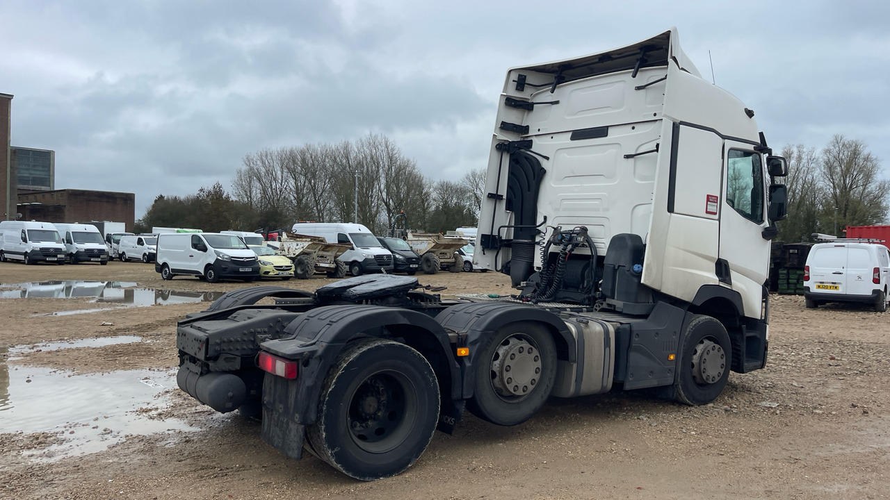 RENAULT T 460 - شاحنة جرار: صور 4 RENAULT T 460 - شاحنة جرار: صور 4