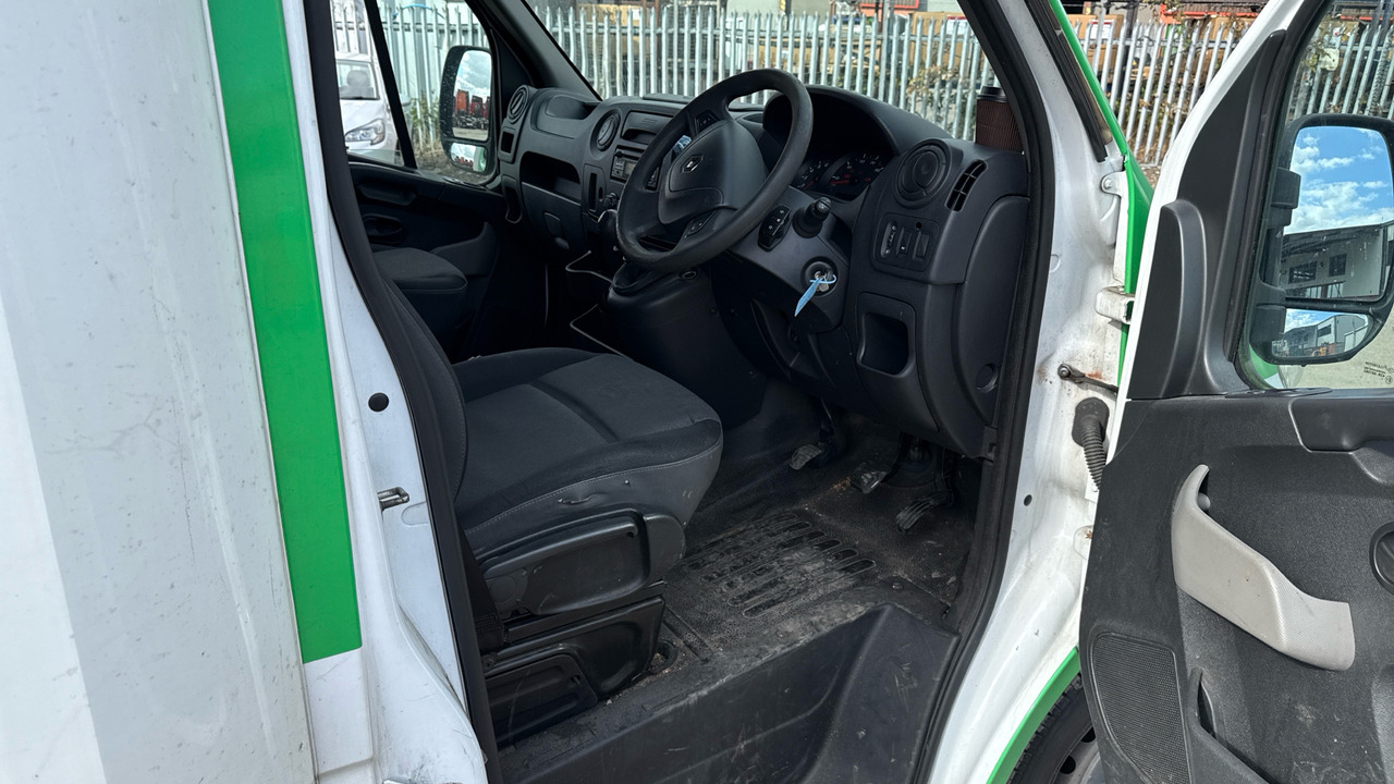 RENAULT TRUCKS MASTER 35 - الشاحنات الصغيرة المبردة: صور 5 RENAULT TRUCKS MASTER 35 - الشاحنات الصغيرة المبردة: صور 5