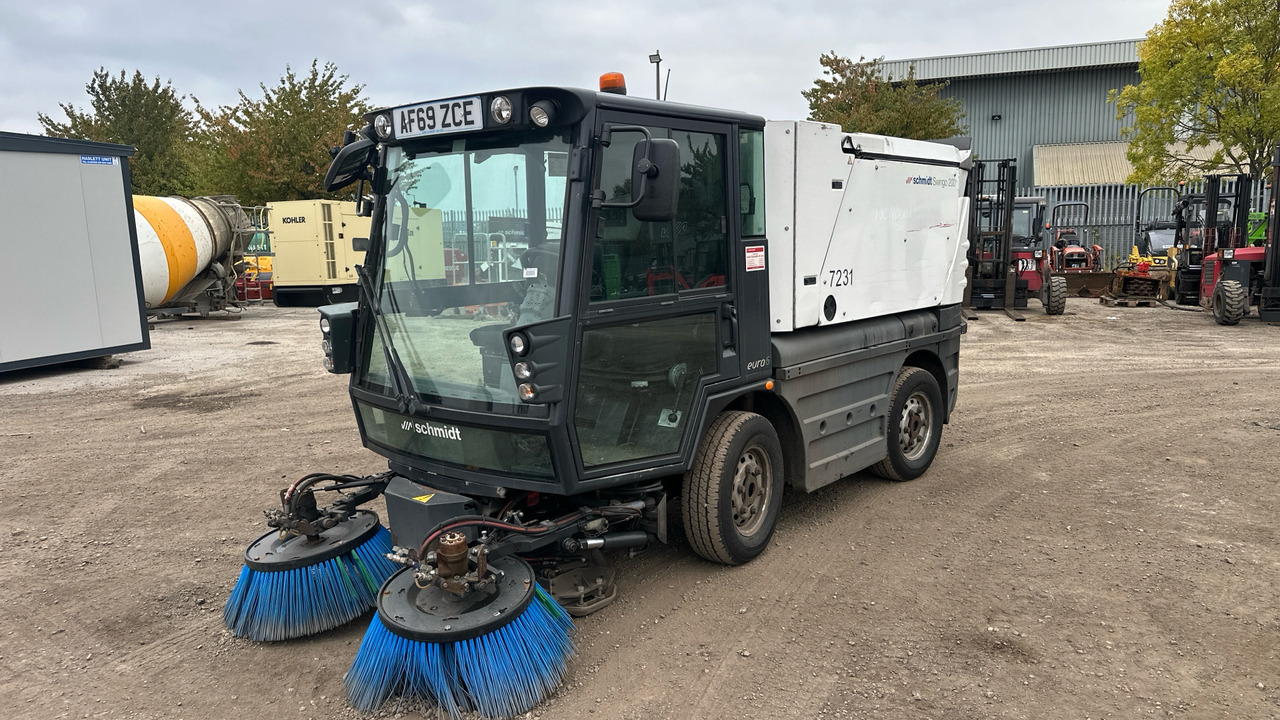 SCHMIDT SWINGO 200 - سياره كنس شوارع: صور 2 SCHMIDT SWINGO 200 - سياره كنس شوارع: صور 2