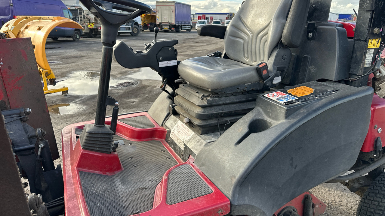 TORO LTF3000 - جزازة المروج: صور 5 TORO LTF3000 - جزازة المروج: صور 5