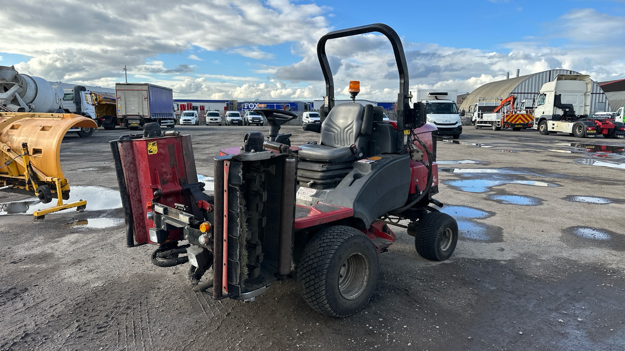 TORO LTF3000 - جزازة المروج: صور 2 TORO LTF3000 - جزازة المروج: صور 2