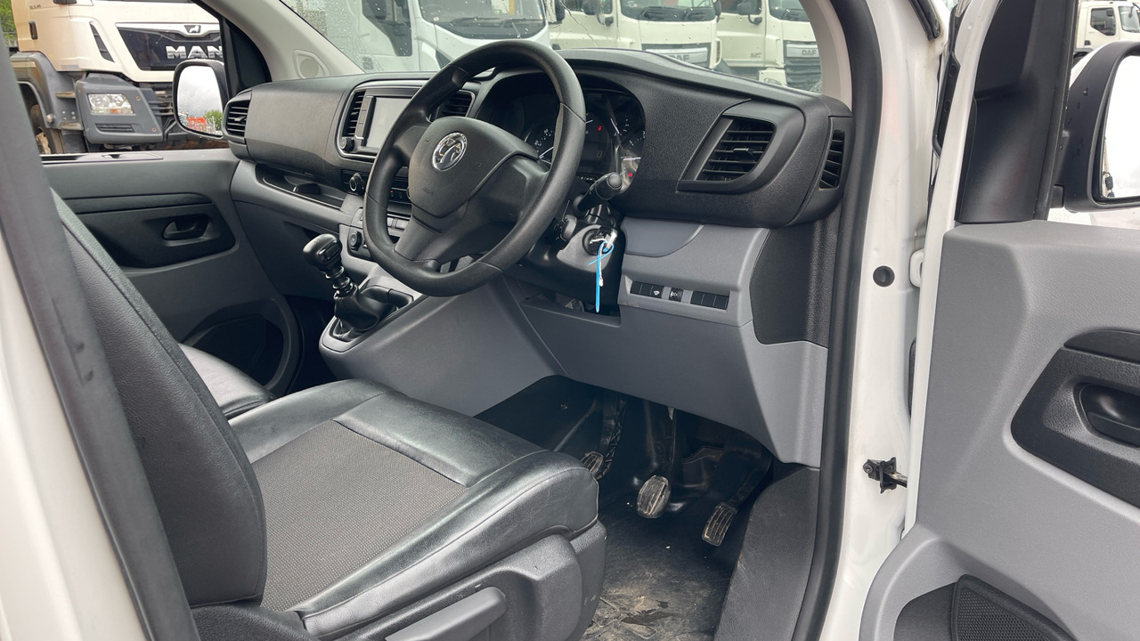 VAUXHALL VIVARO 2900 1.5d 100PS Sportive - فان المدمجة: صور 5 VAUXHALL VIVARO 2900 1.5d 100PS Sportive - فان المدمجة: صور 5
