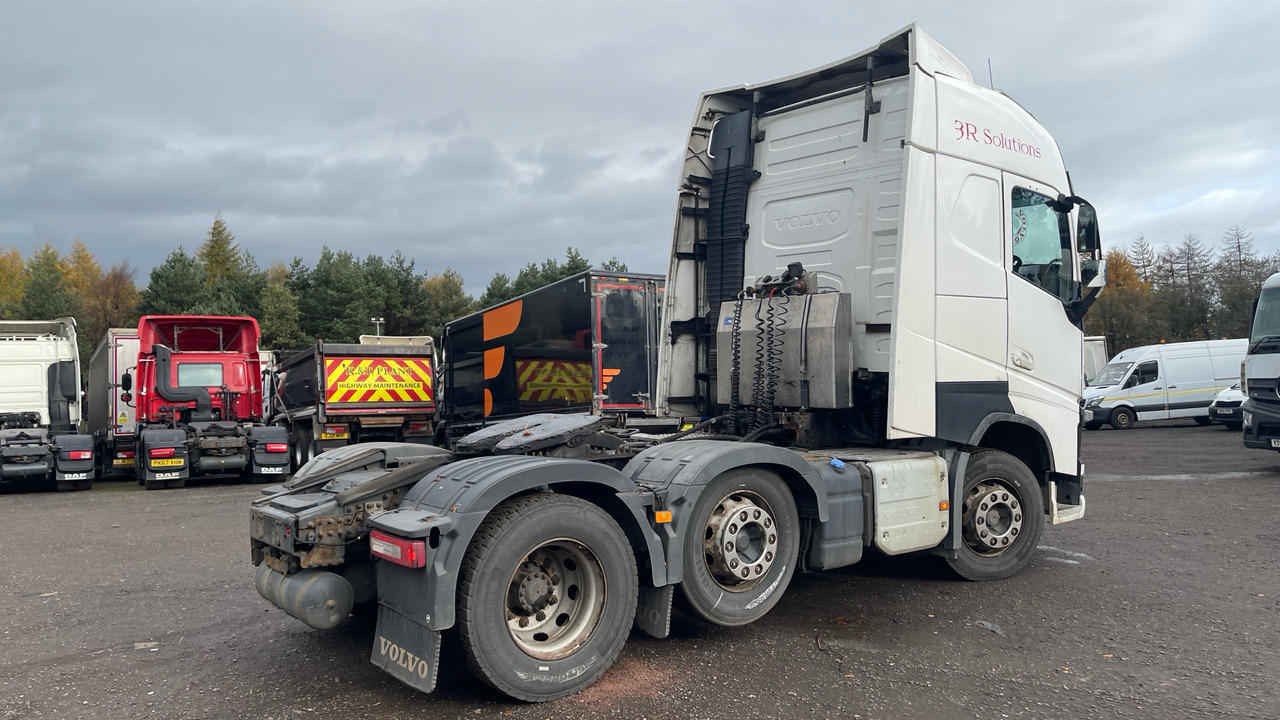 VOLVO FH 500 - شاحنة جرار: صور 4 VOLVO FH 500 - شاحنة جرار: صور 4