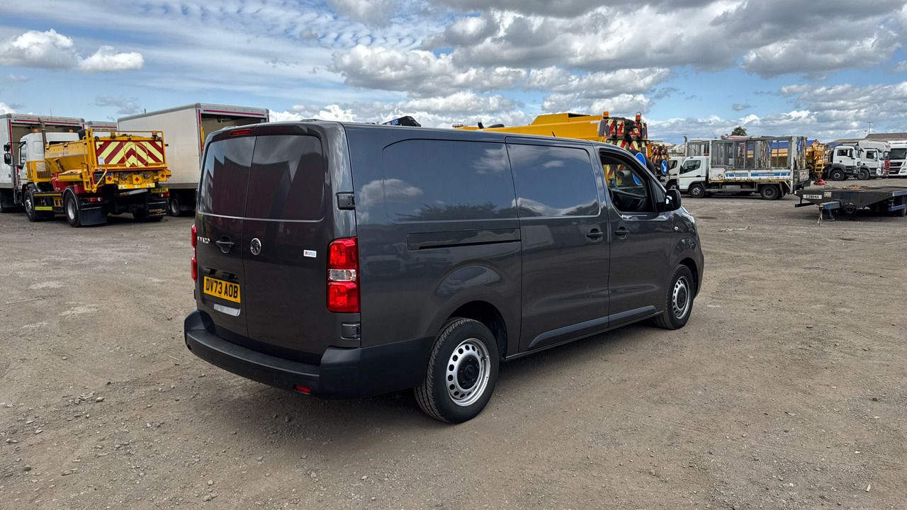 Vauxhall Vivaro 3100 2.0D 145PS PRIME - فان المدمجة: صور 4 Vauxhall Vivaro 3100 2.0D 145PS PRIME - فان المدمجة: صور 4