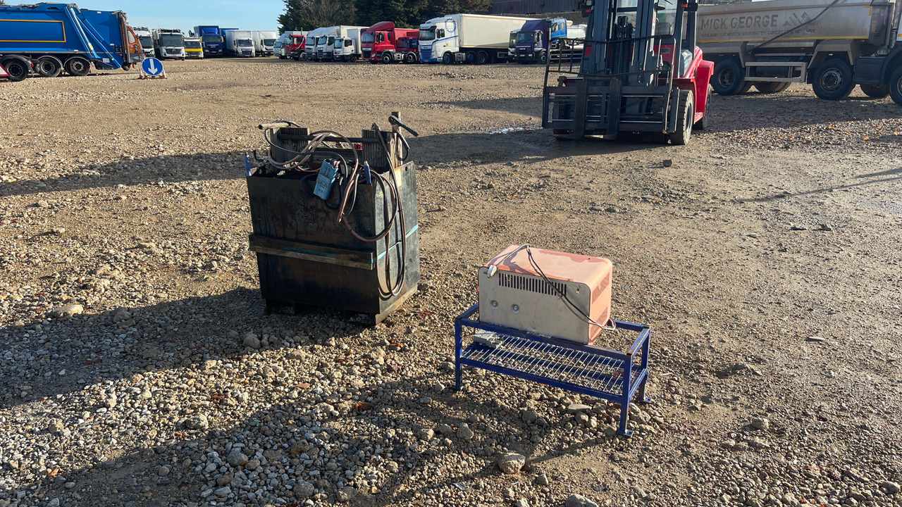 - معدات البناء: صور 3 - معدات البناء: صور 3