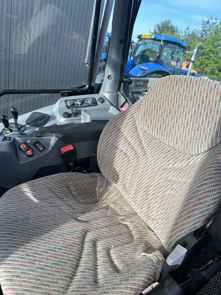 Traktor Kubota 105gx 2021 tur turbo - جرار: صور 4 Traktor Kubota 105gx 2021 tur turbo - جرار: صور 4