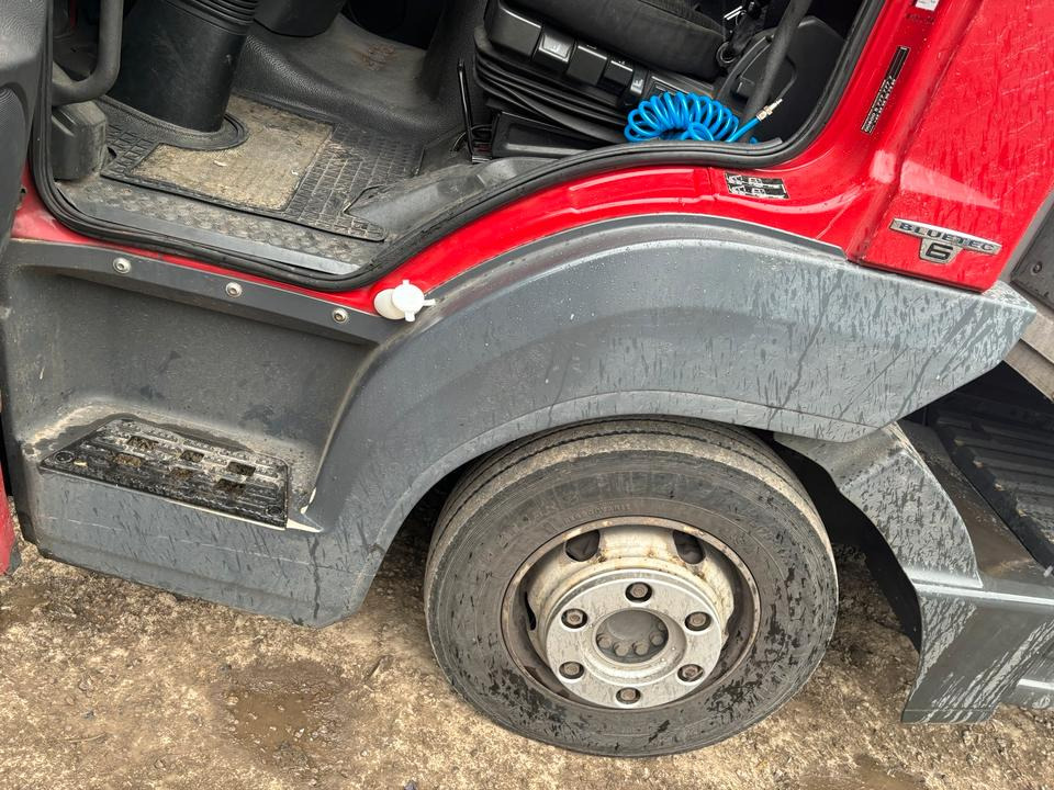 Atego 4 EU6 Einstiegskasten, Einstieg Links, Fahrerseite - خطوة جانبية - شاحنة: صور 2 Atego 4 EU6 Einstiegskasten, Einstieg Links, Fahrerseite - خطوة جانبية - شاحنة: صور 2