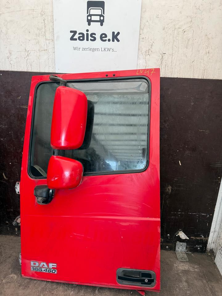 DAF XF 105,460 Fahrertür Rot Spiegel Innenverkleidung LN 47 - باب و قطع الغيار - شاحنة: صور 1 DAF XF 105,460 Fahrertür Rot Spiegel Innenverkleidung LN 47 - باب و قطع الغيار - شاحنة: صور 1