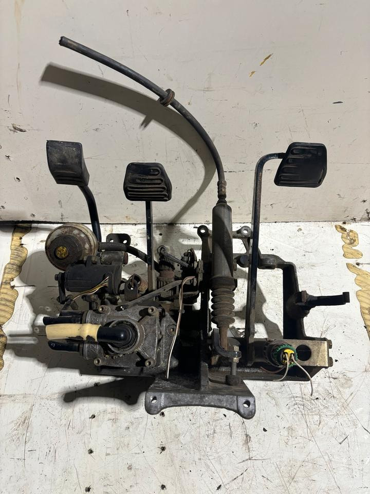 Haldex Betriebsbremsventil 320063123 - صمام الفرامل - شاحنة: صور 2 Haldex Betriebsbremsventil 320063123 - صمام الفرامل - شاحنة: صور 2