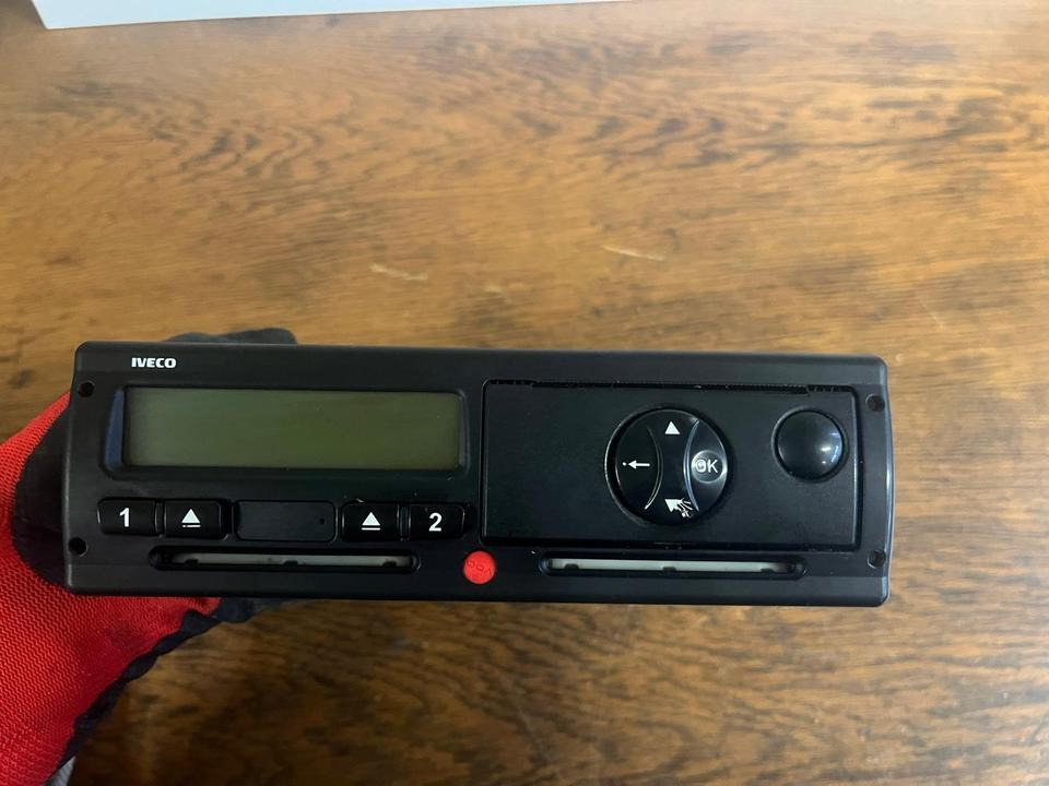 IVECO Tachograph 5801382529 - التاكوغراف: صور 2 IVECO Tachograph 5801382529 - التاكوغراف: صور 2