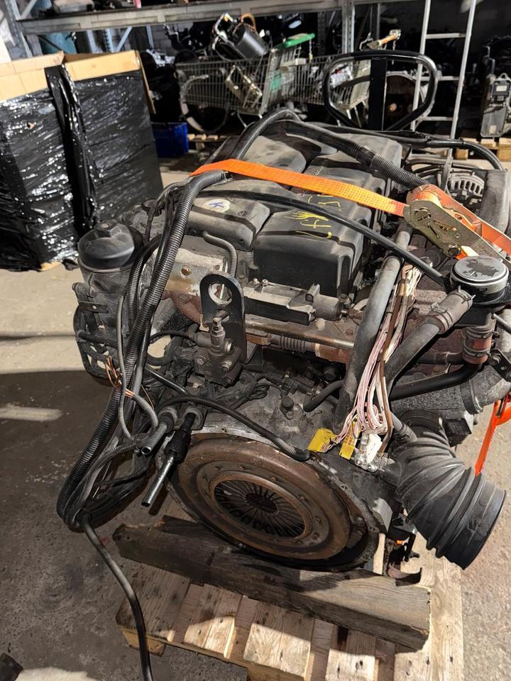 MAN 8.180 Motor EU4 D0834 LFL54 - المحرك - شاحنة: صور 4 MAN 8.180 Motor EU4 D0834 LFL54 - المحرك - شاحنة: صور 4