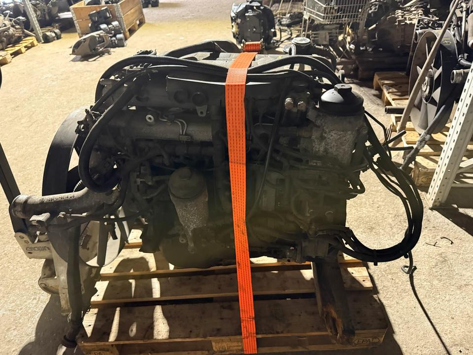 MAN 8.180 Motor EU4 D0834 LFL54 - المحرك - شاحنة: صور 2 MAN 8.180 Motor EU4 D0834 LFL54 - المحرك - شاحنة: صور 2