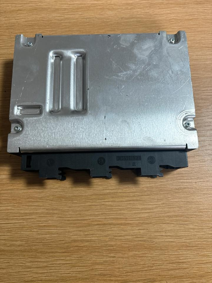 MAN Continental Elektronik PTM Steuergerät 81.25805-7116 - كتلة التحكم - شاحنة: صور 2 MAN Continental Elektronik PTM Steuergerät 81.25805-7116 - كتلة التحكم - شاحنة: صور 2