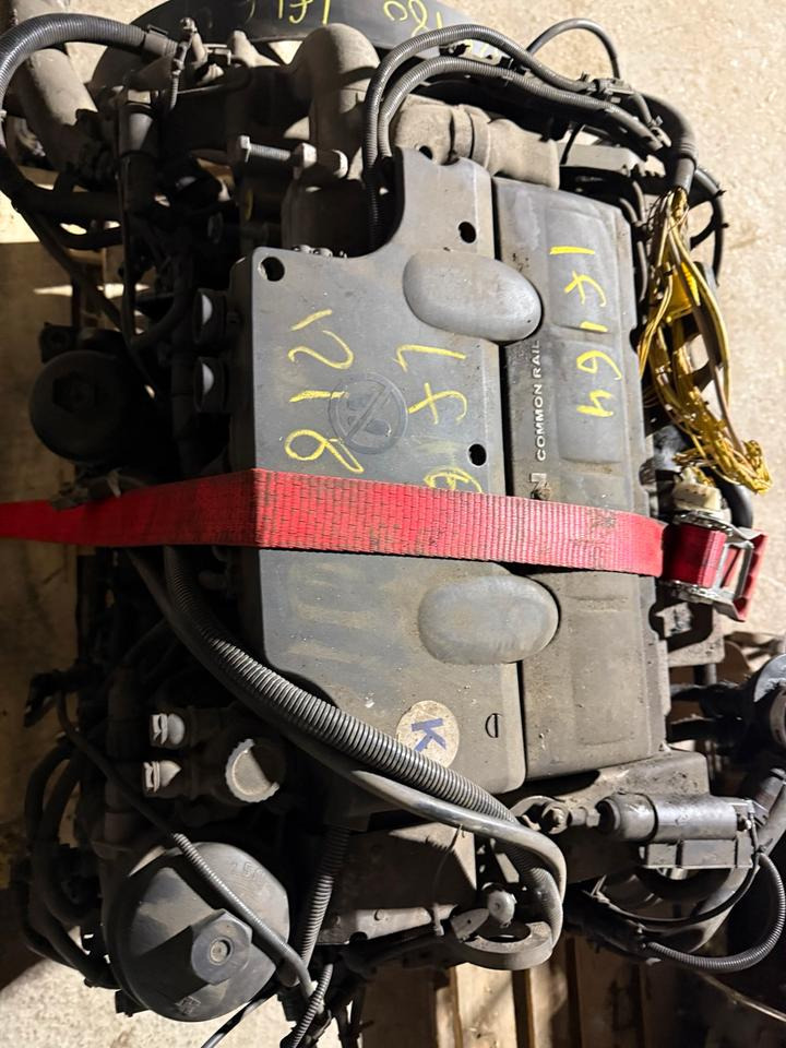 MAN Motor 12.180 EU5 D0834 LFL 64 - المحرك - شاحنة: صور 5 MAN Motor 12.180 EU5 D0834 LFL 64 - المحرك - شاحنة: صور 5