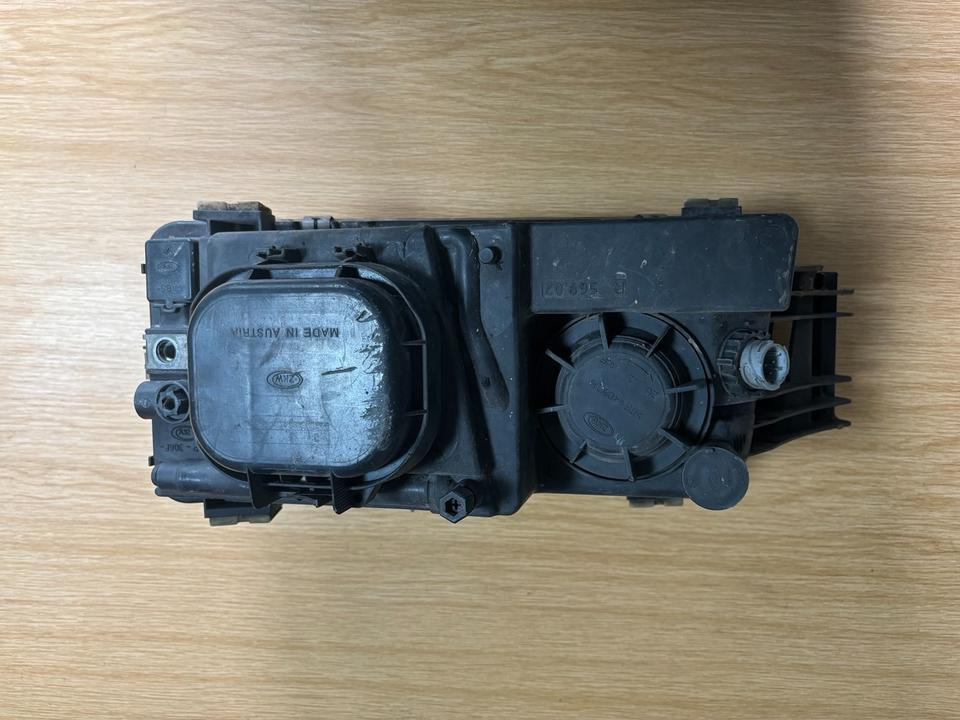 MAN TGL/TGM Hauptscheinwerfer Rechts 81.25101-6466 SN 01 - كشافات - شاحنة: صور 2 MAN TGL/TGM Hauptscheinwerfer Rechts 81.25101-6466 SN 01 - كشافات - شاحنة: صور 2