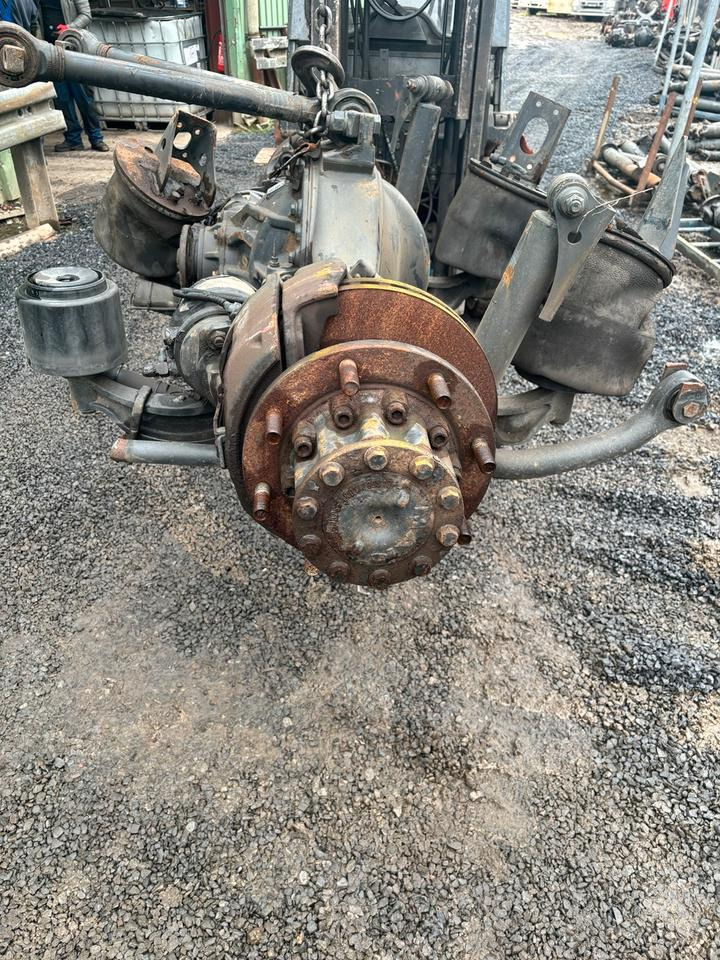 MAN TGM 15.290 Hinterachse 37:10 /81.35010.6168 mit Schnee ketten - المحور الخلفي - شاحنة: صور 2 MAN TGM 15.290 Hinterachse 37:10 /81.35010.6168 mit Schnee ketten - المحور الخلفي - شاحنة: صور 2