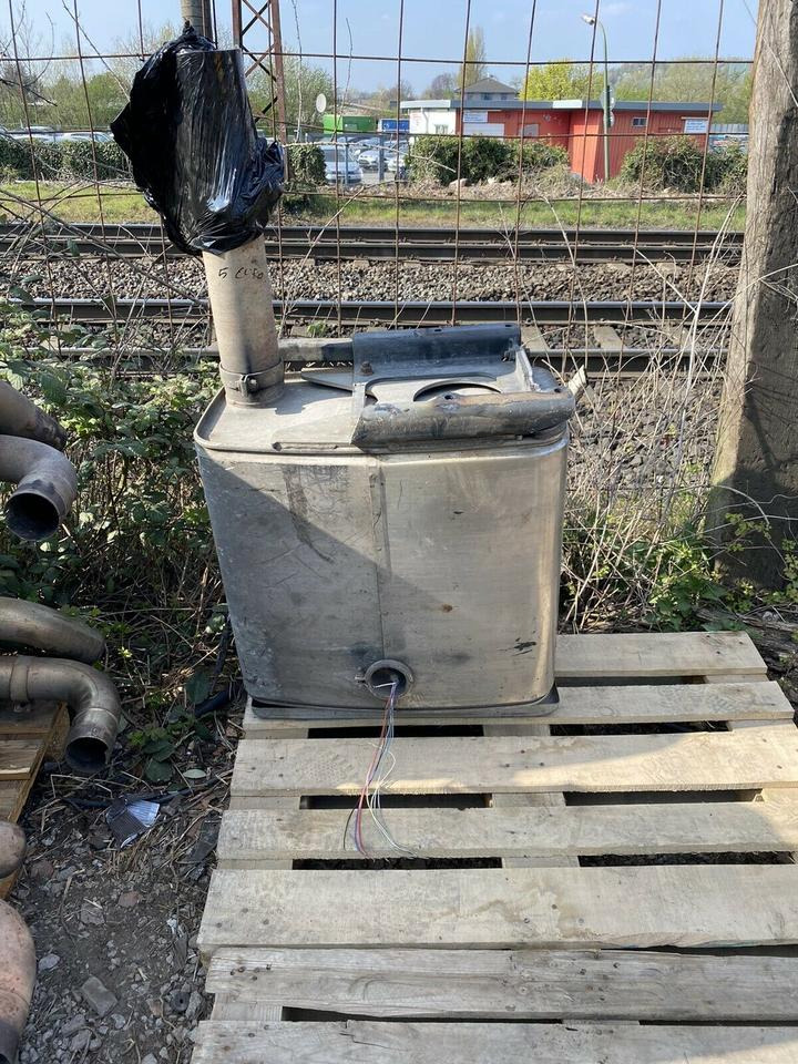 MAN TGX Schalldämpfer Auspuff EURO 5: 81 15103 0039 - كاتم صوت - شاحنة: صور 1 MAN TGX Schalldämpfer Auspuff EURO 5: 81 15103 0039 - كاتم صوت - شاحنة: صور 1