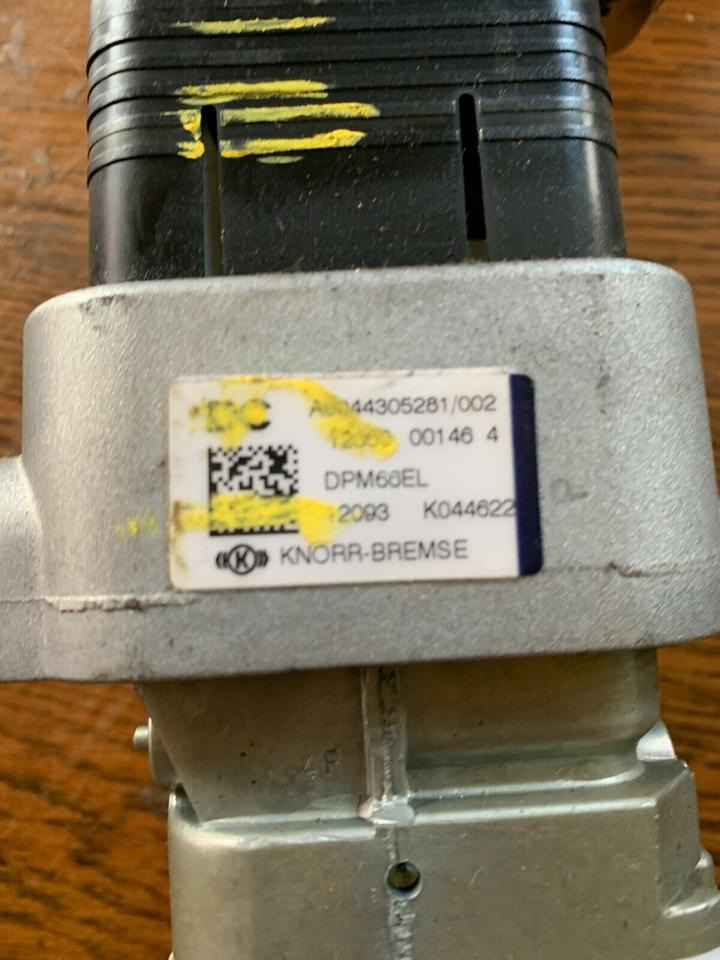 Mercedes Actros Handknorrbremse A 004 430 5281 - عتلة تبديل السرعة - شاحنة: صور 2 Mercedes Actros Handknorrbremse A 004 430 5281 - عتلة تبديل السرعة - شاحنة: صور 2