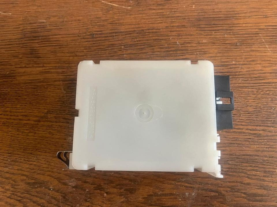 Mercedes Actros MP4 Diebstahlwarnanlage Steuergerät A0004462244 - كتلة التحكم - شاحنة: صور 5 Mercedes Actros MP4 Diebstahlwarnanlage Steuergerät A0004462244 - كتلة التحكم - شاحنة: صور 5