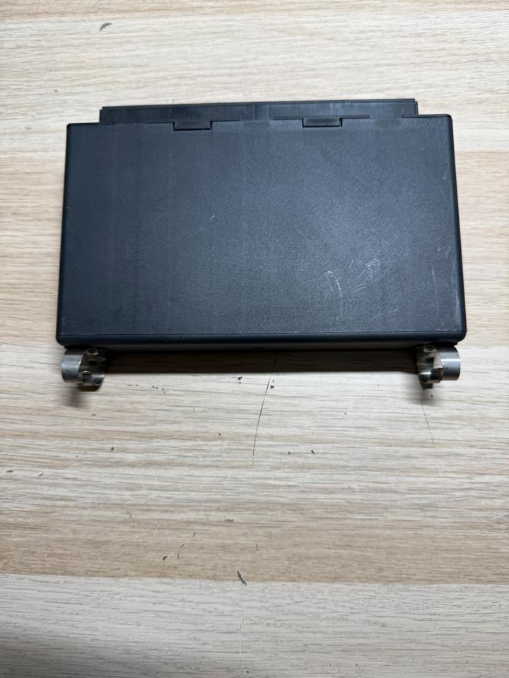 Mercedes Actros MP4 Elektronik PSM Steuergerät A0004463146 - كتلة التحكم - شاحنة: صور 4 Mercedes Actros MP4 Elektronik PSM Steuergerät A0004463146 - كتلة التحكم - شاحنة: صور 4