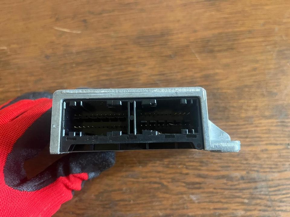 Mercedes Actros MP4 Elektronik ZGS Steuergerät A0004461242 - كتلة التحكم - شاحنة: صور 4 Mercedes Actros MP4 Elektronik ZGS Steuergerät A0004461242 - كتلة التحكم - شاحنة: صور 4