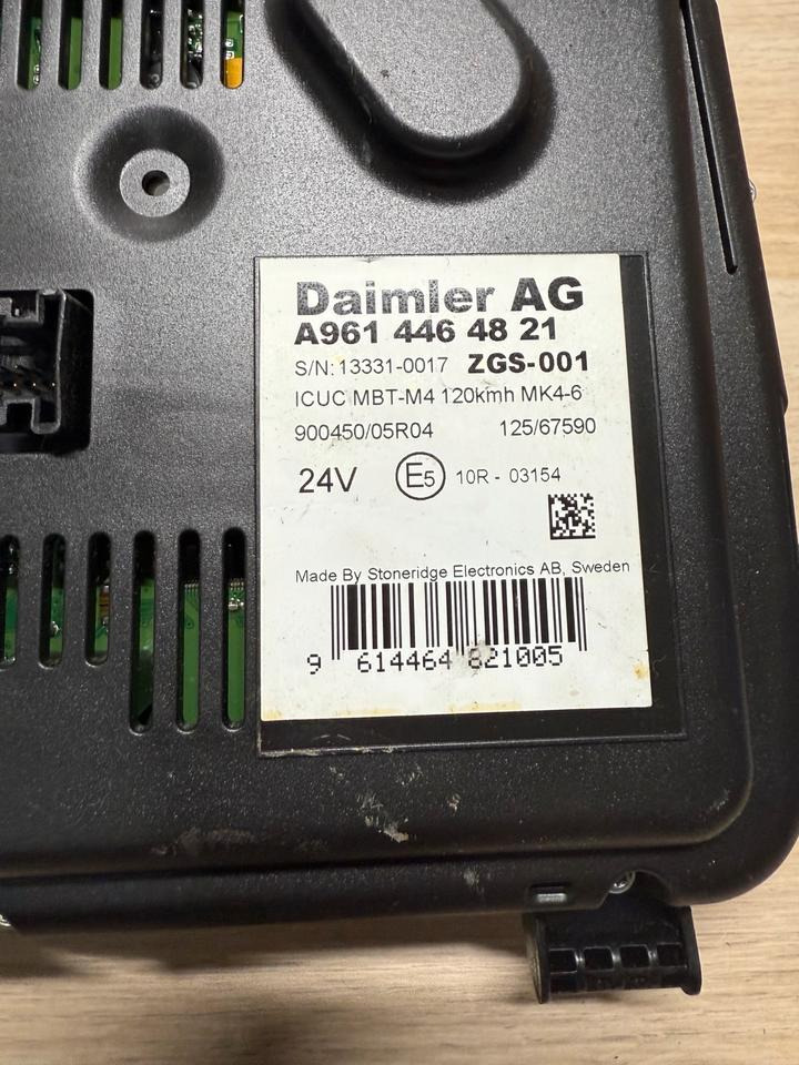 Mercedes Actros MP4 Kombiinstrument / Tacho A9614464821 - لوحة القيادة: صور 4 Mercedes Actros MP4 Kombiinstrument / Tacho A9614464821 - لوحة القيادة: صور 4