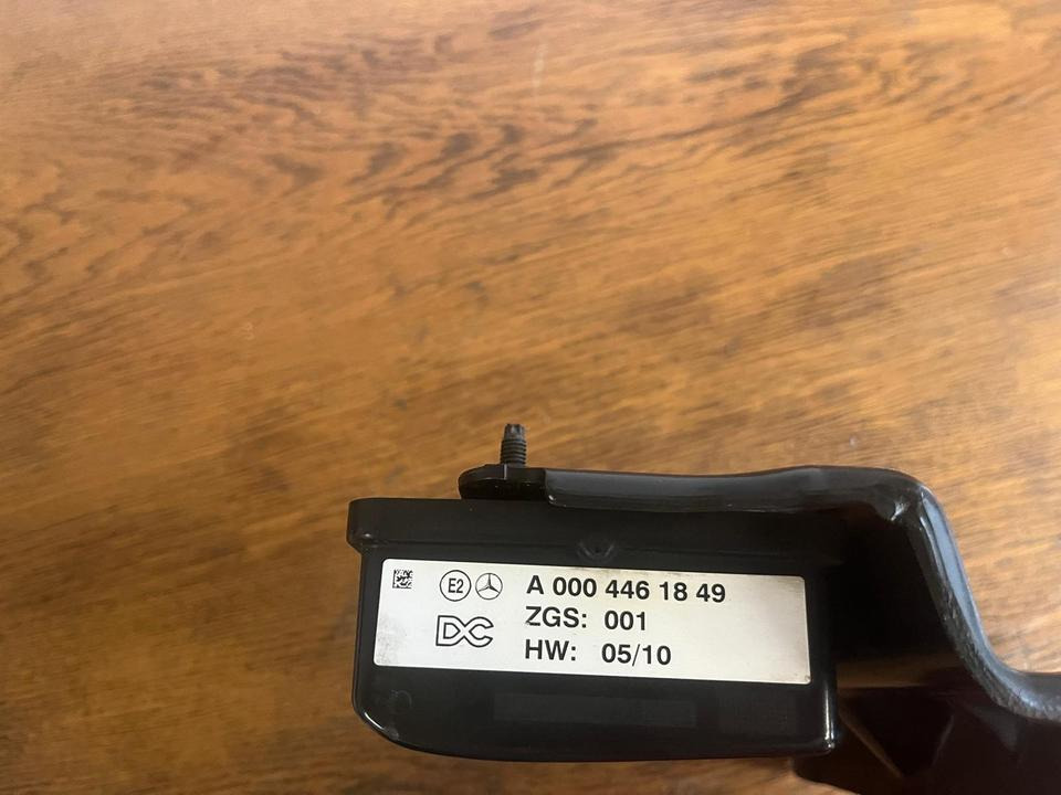 Mercedes Actros MP4 Radarsensor A0004461849 - مِکشاف - شاحنة: صور 3 Mercedes Actros MP4 Radarsensor A0004461849 - مِکشاف - شاحنة: صور 3