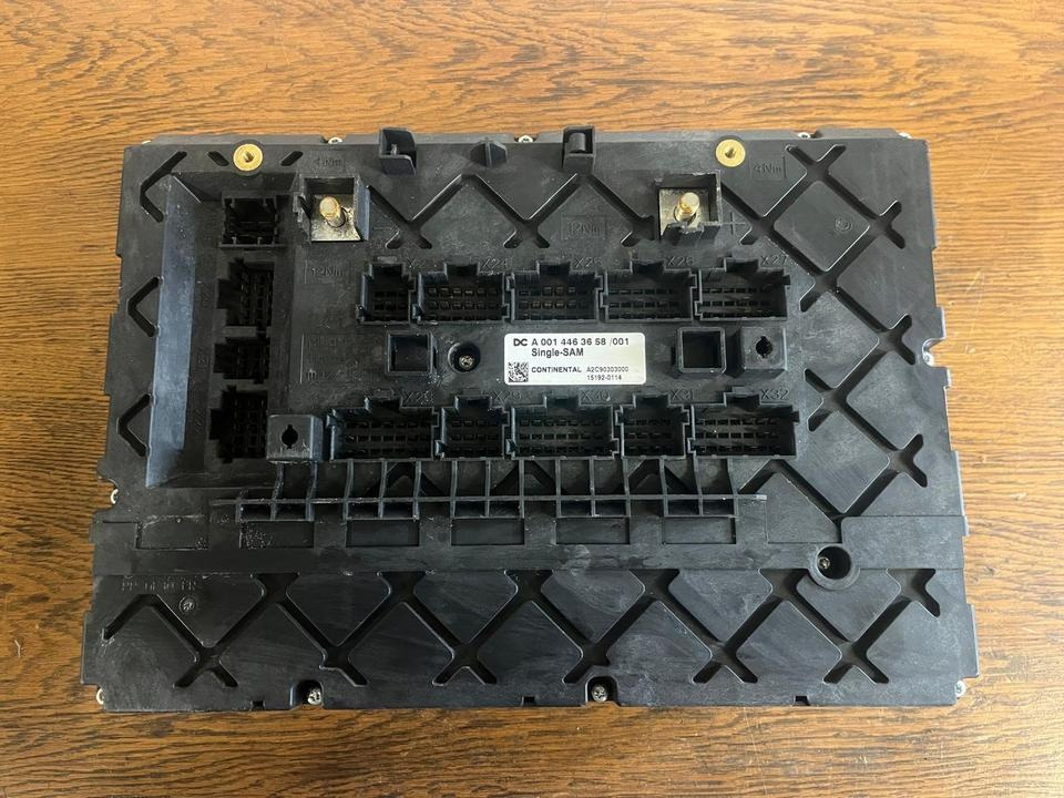 Mercedes Actros MP4 Single-SAM Sicherungskasten A0014463658 - مصهر - شاحنة: صور 4 Mercedes Actros MP4 Single-SAM Sicherungskasten A0014463658 - مصهر - شاحنة: صور 4