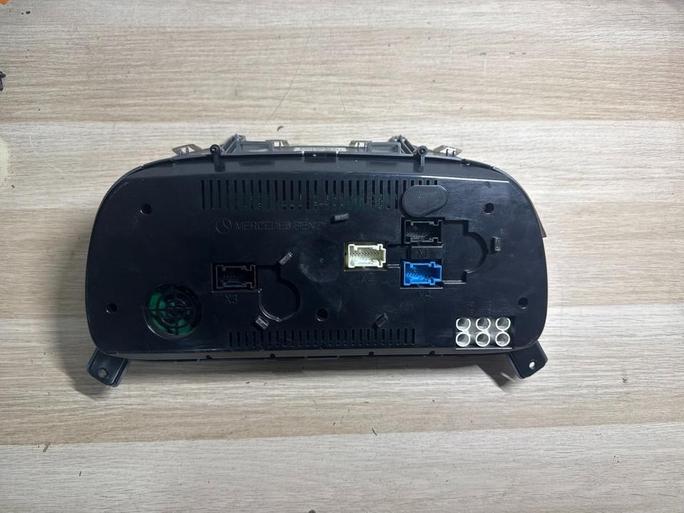 Mercedes Ategi kombiinstrument Tacho A0044463421 - لوحة القيادة - شاحنة: صور 3 Mercedes Ategi kombiinstrument Tacho A0044463421 - لوحة القيادة - شاحنة: صور 3