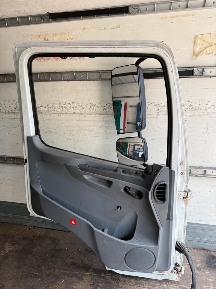 Mercedes Atego 2 Fahrertür Weiße Spiegel Innenverkleidung LN 72 - باب و قطع الغيار - شاحنة: صور 2 Mercedes Atego 2 Fahrertür Weiße Spiegel Innenverkleidung LN 72 - باب و قطع الغيار - شاحنة: صور 2