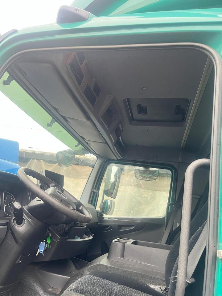 Mercedes Atego 4 1524 komplette Kabine ohne elektrische Geräte - الكبائن - شاحنة: صور 5 Mercedes Atego 4 1524 komplette Kabine ohne elektrische Geräte - الكبائن - شاحنة: صور 5