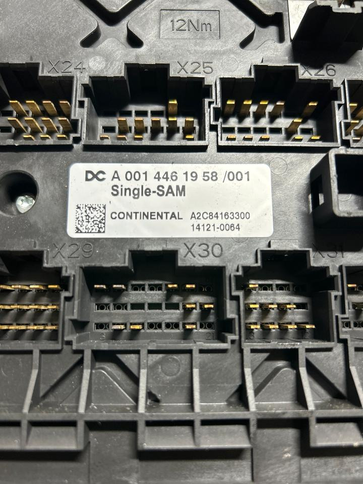 Mercedes Atego 4 EU6 Sicherungskasten A0014461958 - مصهر: صور 4 Mercedes Atego 4 EU6 Sicherungskasten A0014461958 - مصهر: صور 4