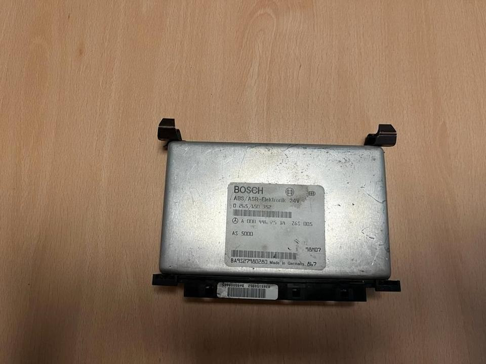 Mercedes Atego BOSCH Elektronik ABS Steuergerät A0004462514 - كتلة التحكم - شاحنة: صور 1 Mercedes Atego BOSCH Elektronik ABS Steuergerät A0004462514 - كتلة التحكم - شاحنة: صور 1