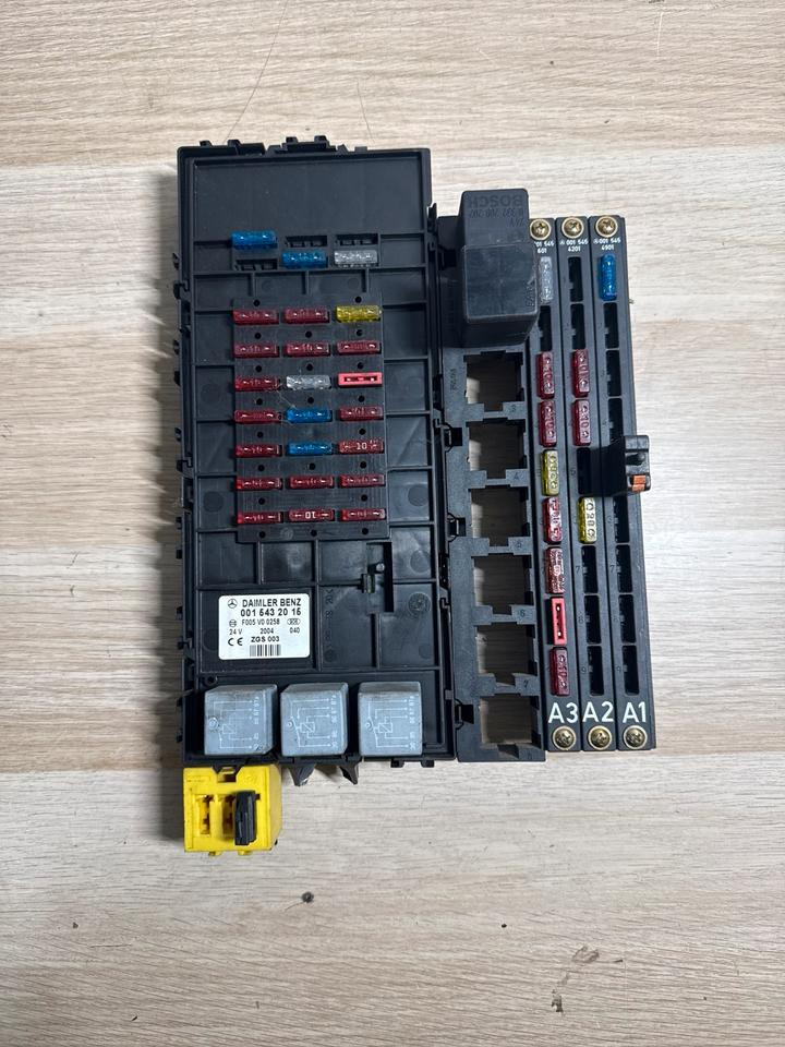 Mercedes Atego Sicherungskasten A0015432015 - النظام الكهربائي - شاحنة: صور 2 Mercedes Atego Sicherungskasten A0015432015 - النظام الكهربائي - شاحنة: صور 2