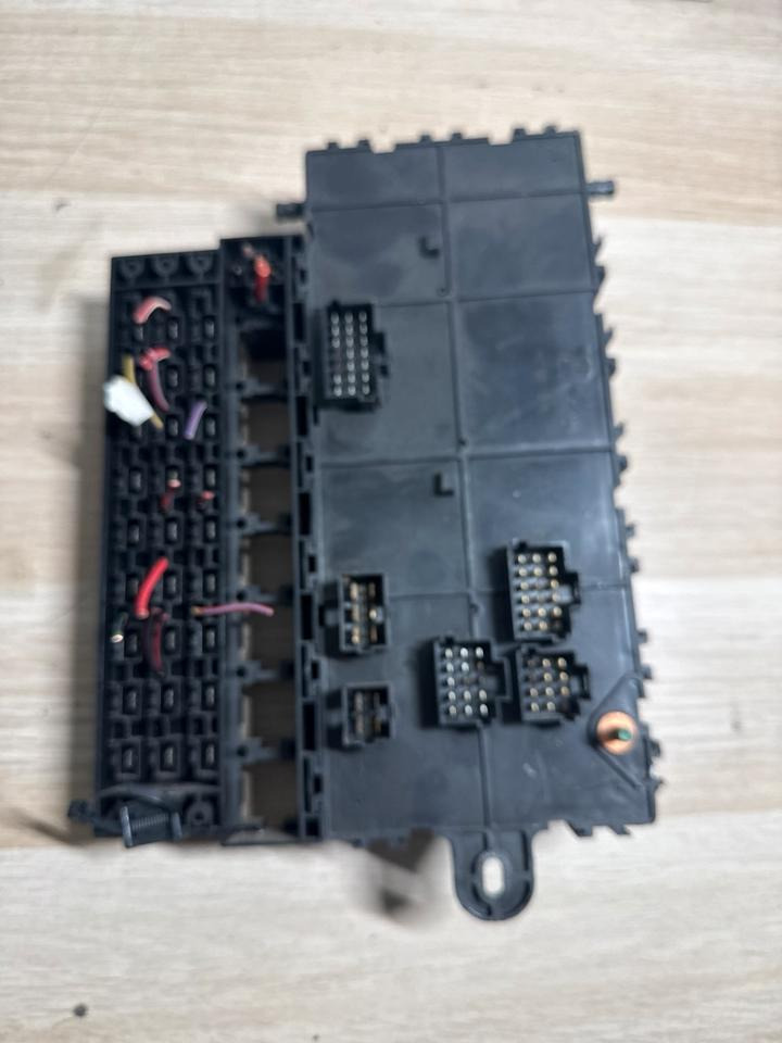 Mercedes Atego Sicherungskasten A0015432015 - النظام الكهربائي - شاحنة: صور 4 Mercedes Atego Sicherungskasten A0015432015 - النظام الكهربائي - شاحنة: صور 4