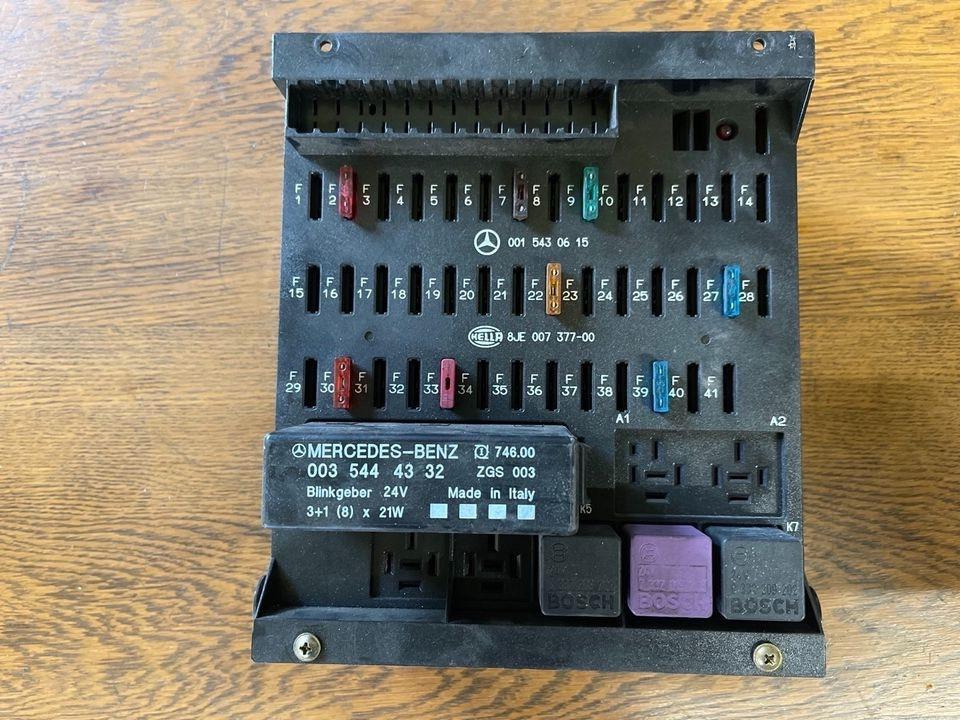 Mercedes Atego Sicherungskasten (Zentralelektrik) 0015430615 - مصهر - شاحنة: صور 1 Mercedes Atego Sicherungskasten (Zentralelektrik) 0015430615 - مصهر - شاحنة: صور 1